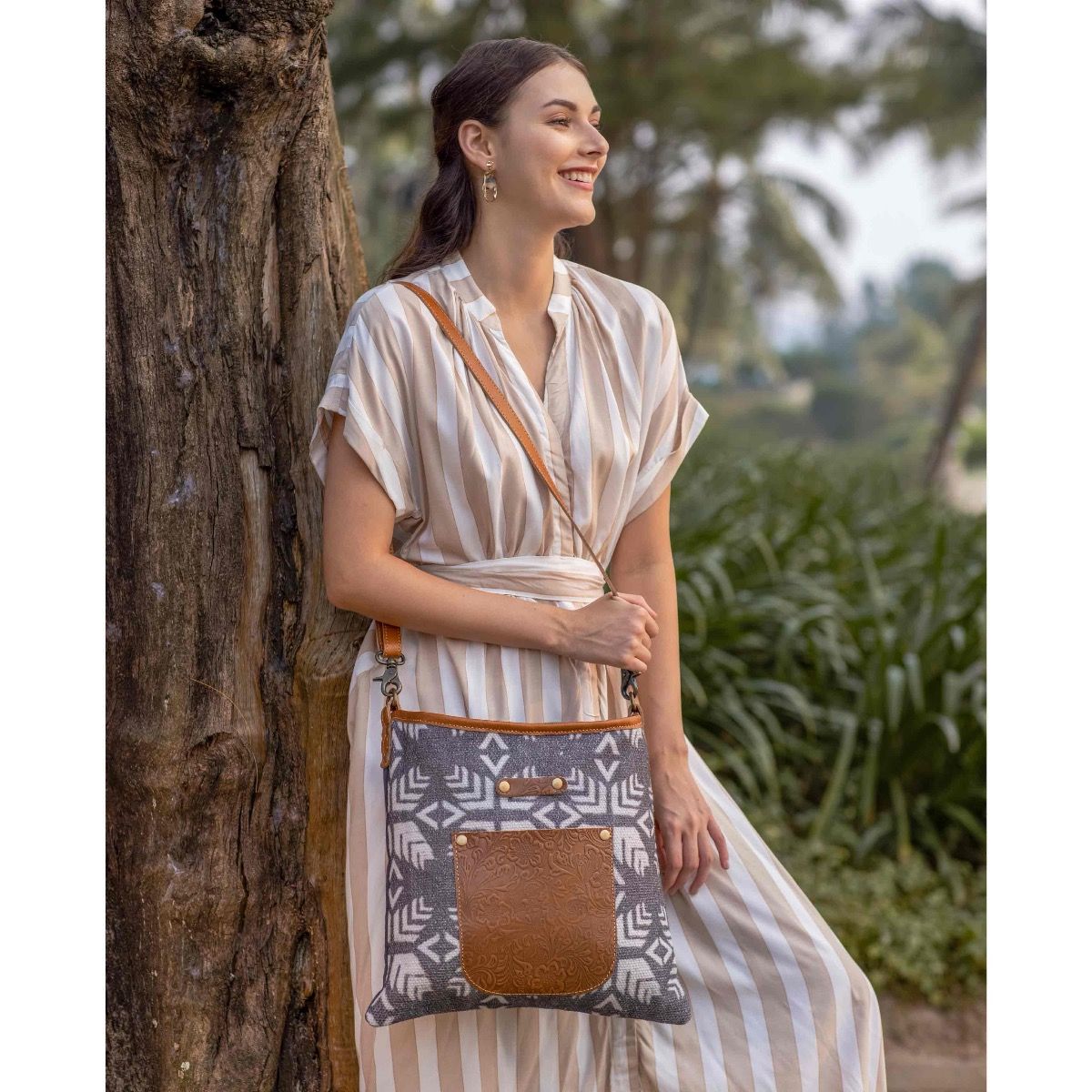 *Myra Bag! LEAFLIKE SHOULDER BAG S-2870* Teresa Johnson Art